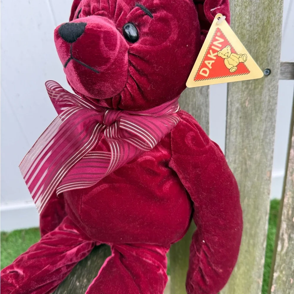 Dakin Stuffed Plush Red Embossed Velvet Velour Teddy Bear Swirl Heart‎ NWT H